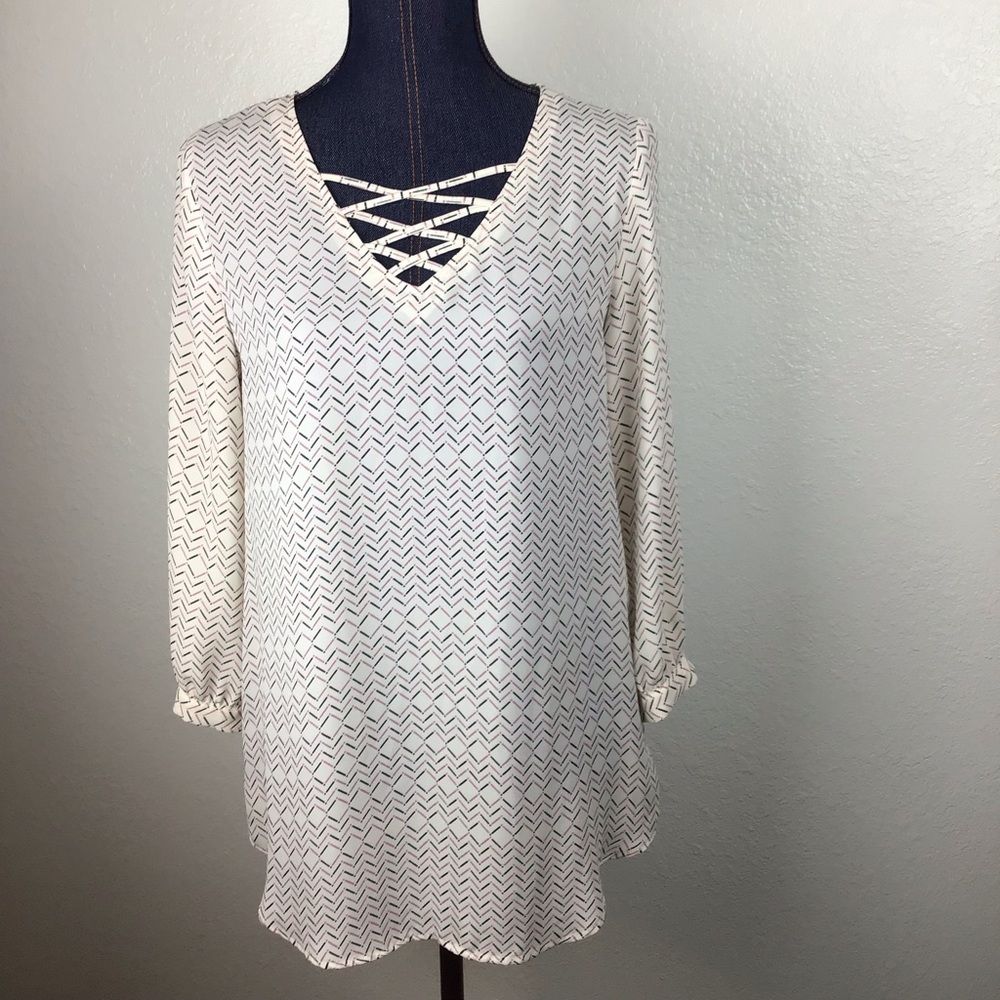 Maurice’s-White/Blue/Pink LaceUp V- Neck Topping